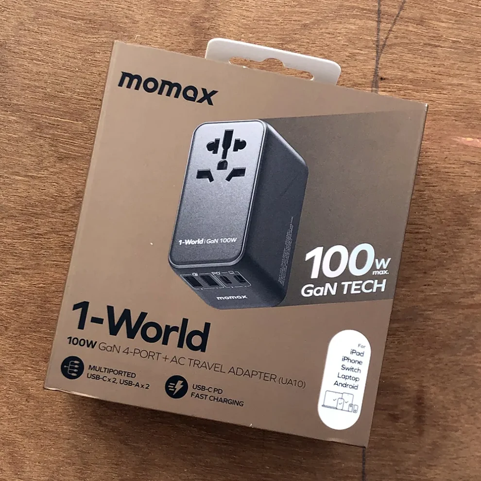 Momax 1-World 100W GaN 4 ports + AC Travel Adapter (UA10)